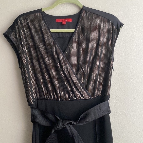 Narciso Rodriguez for DesigNation Black & Gold Sequin Faux-Wrap Dress size XS - Picture 2 of 9